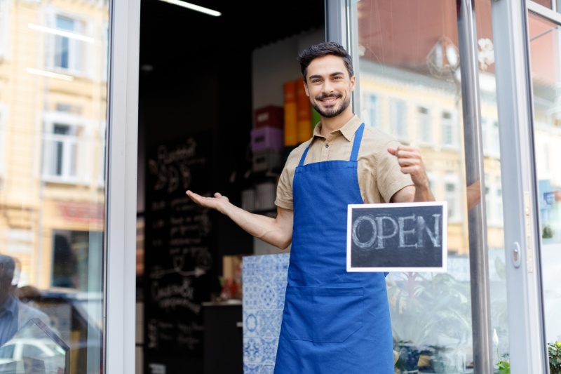 Choosing The Right Insurance Broker For Small Businesses - 6 Reasons To Consider Us - ERM Financial Services (1)